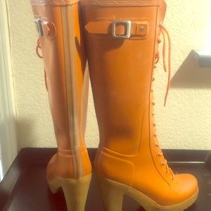 Discontinued Hunter Rainboots